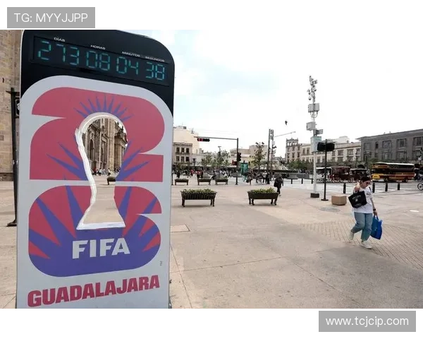 2026美加墨世界杯专用球亮相设计创新与科技融合引领未来足球潮流