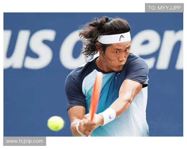 张之臻逆转取胜再创中国网球历史新篇章展现顽强拼搏精神